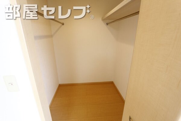 人気のウォークインクローゼットです。