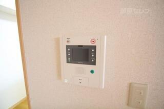 TVモニター付きです。