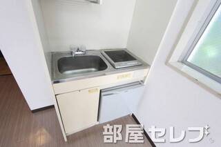 コンパクトサイズのキッチンです。