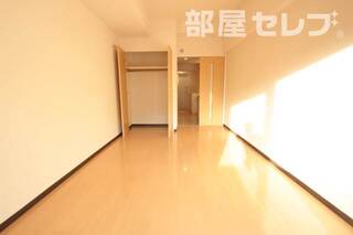 奥行きもあるので収納しやすいです