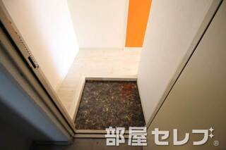 玄関広くて快適。