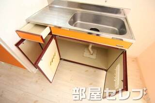 キッチンの下の収納です。