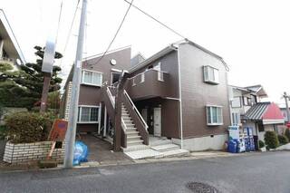 シックな外観。