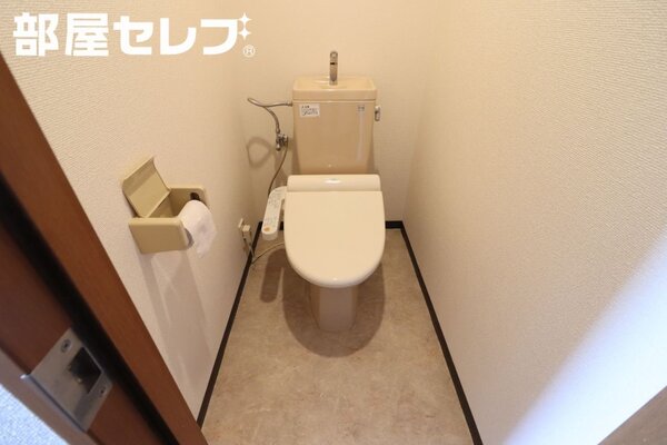 ※601号室内装写真参照