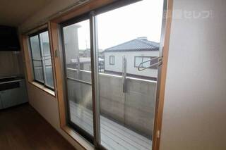 ※203号室内装写真参照