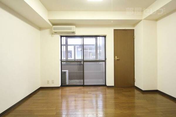 ※106号室室内参照