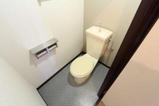 清潔感のあるトイレです。