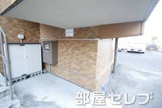 バイク置場。