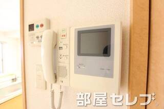 モニターホンで安心ですね。