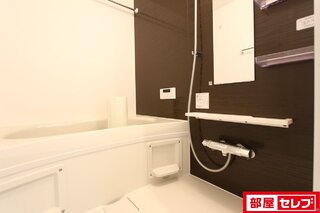 反転している間取りの写真です。