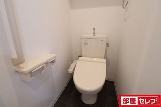 追い焚き・浴室乾燥機能付きです。