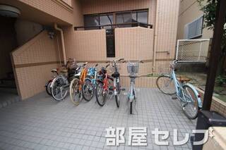 自転車置場。