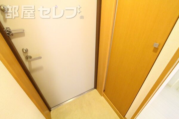 段差の少ない玄関です。