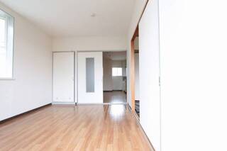 ベランダから撮ったお部屋です。