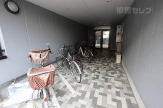 ※204号室内装写真参照