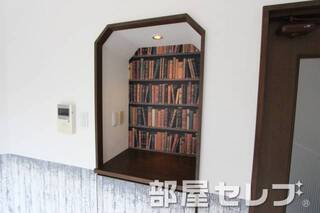 オシャレな棚。