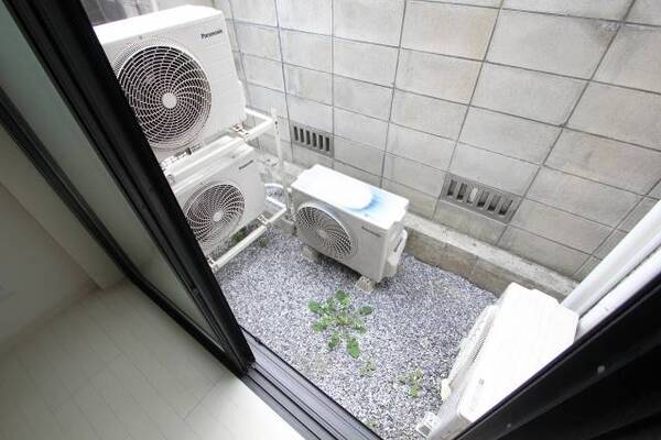 103号室撮影。