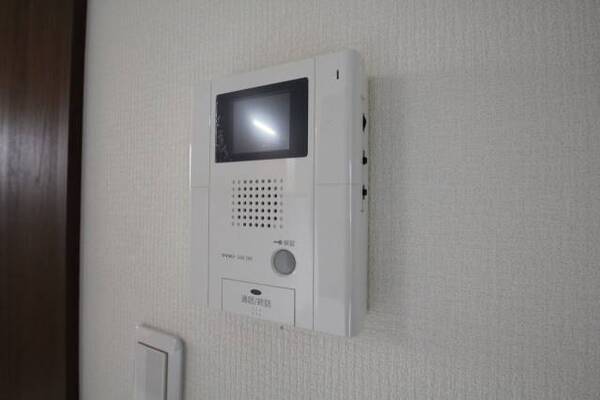 103号室撮影。