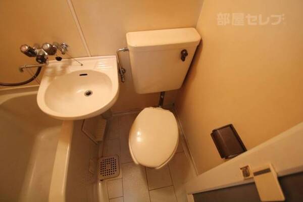 ※１０２号室室内参照