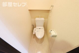 鏡付のバスルームです