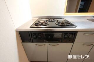 三口コンロでお料理も捗りますね