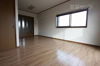 広いお部屋です。とてもお値打ちです。