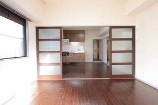 角部屋につき日当り良好。