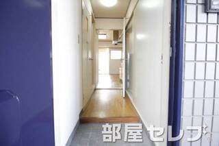 玄関口。