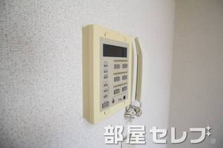 有線。