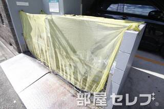 ゴミ置き場。