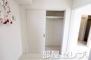 奥行きがある収納って便利。。
