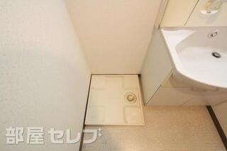 洗濯機置き場はこちらです。