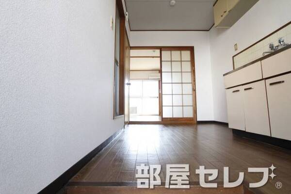 玄関口。