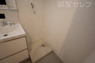 102号室撮影。