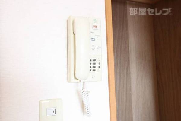 ※405号室内装写真参照