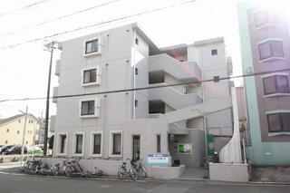 別角度から見た外観です。
