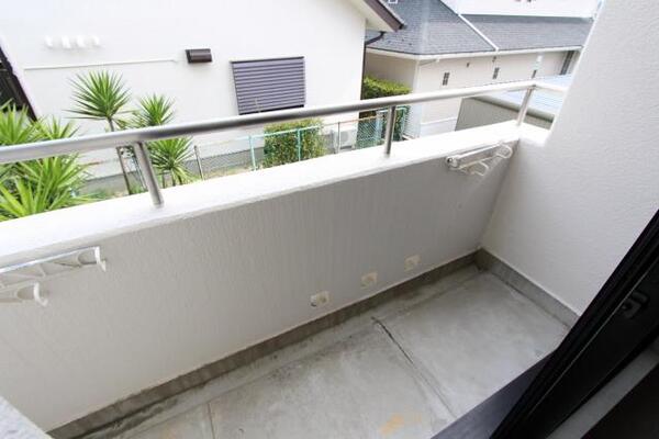 風通しの良いベランダです。