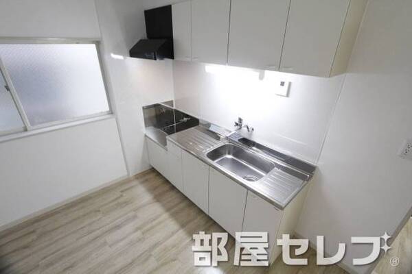 2口ガスコンロ置けます。