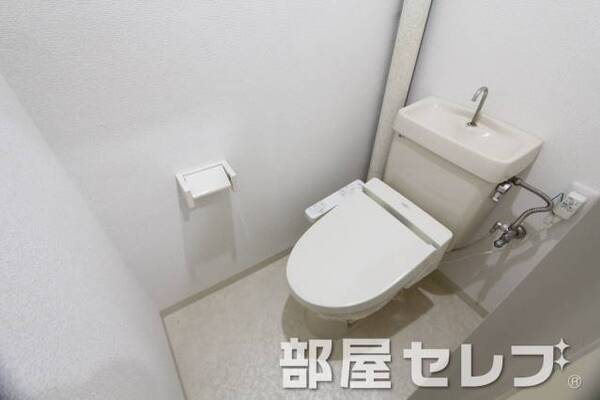 トイレで考えことでも。