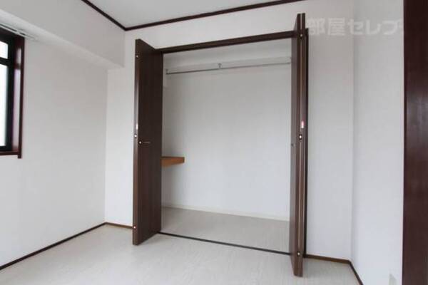 ※704号室内装写真参照