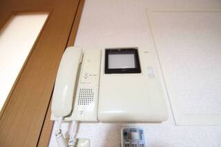 写真は302号室のものです。