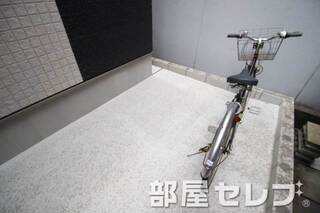 駐輪場。