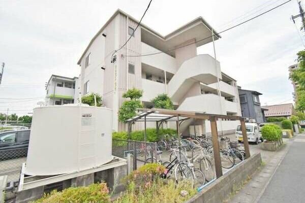 キレイな建物です。