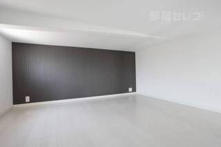 反転の部屋の写真を使用しています
