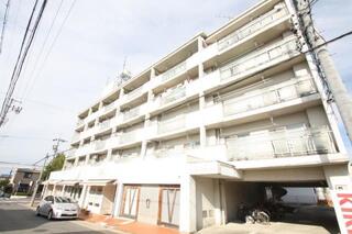 RC造の5階建てです