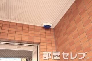 さりげない防犯カメラ。