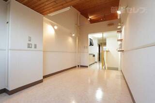 めずらしい間取りのお部屋です。
