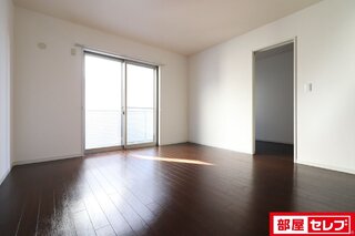 とにかく広いです。