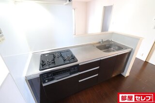 キッチンが広く料理が進みます。