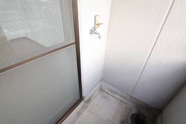 室外洗濯機置場。（イメージ写真）